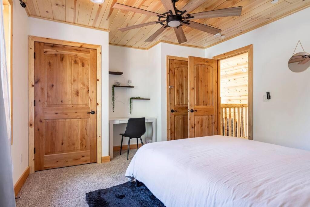 Modern Family Cabin Mins To Lake, Slopes & Hikes Big Bear City Extérieur photo